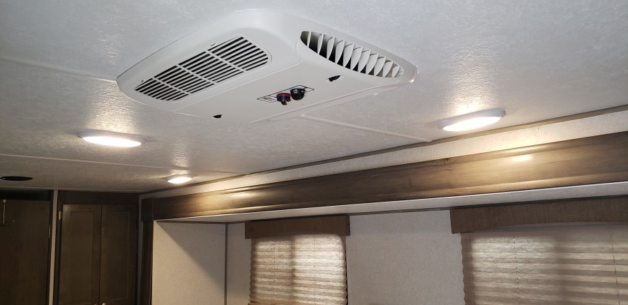 2020 Coachmen RV Clipper 21 RBSS 10