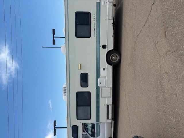 1996 Dutchmen Four Winds 28A 7