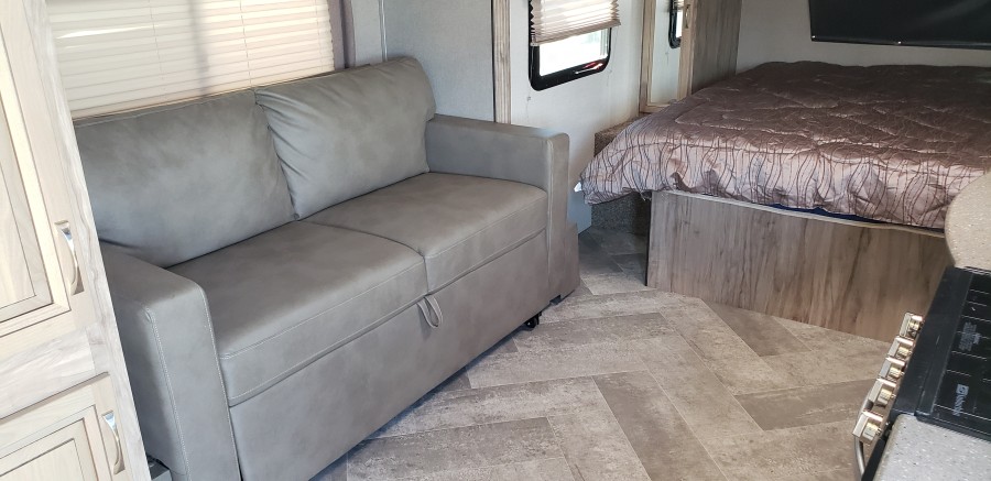 2021 Forest River RV Palomino Solaire 205ss 8