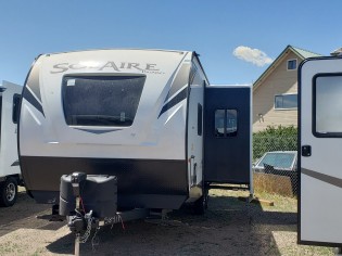 RVs-SolAire-208SS